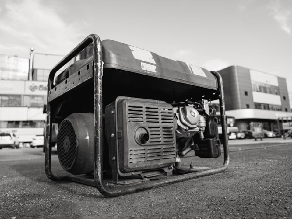 Emergency Generator vs. UPS Systems: Which Is Right for Your Manufacturing Facility?